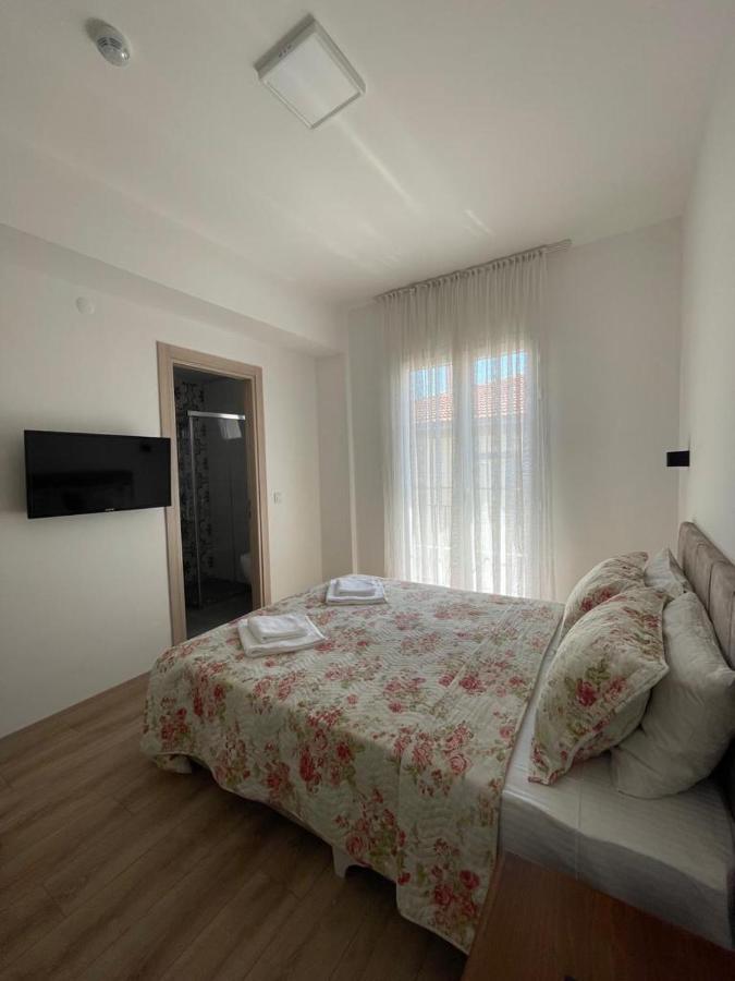 Adil Pansiyon Çeşme Exterior photo