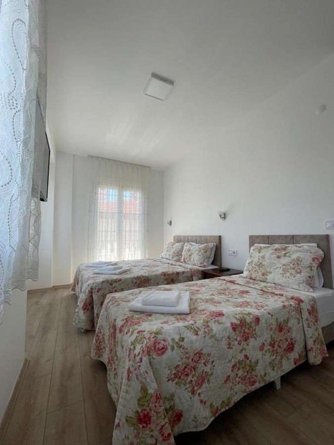 Adil Pansiyon Çeşme Exterior photo
