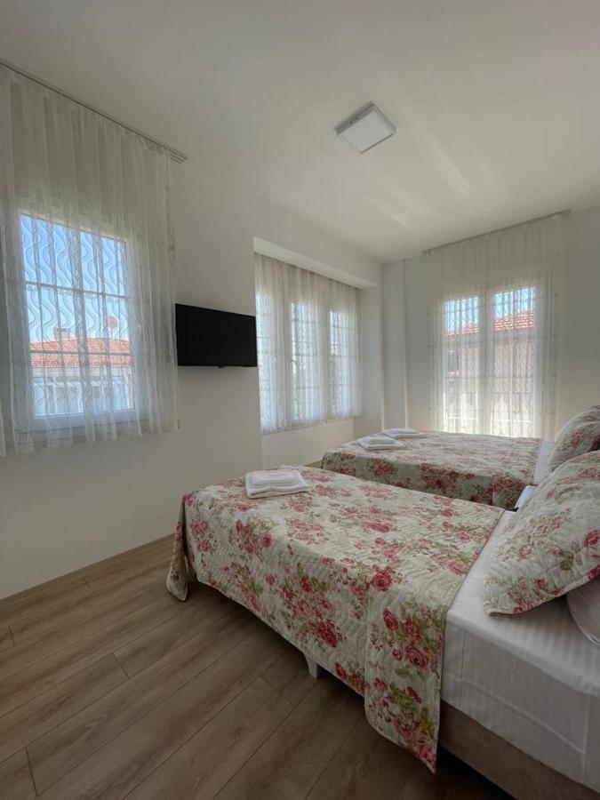 Adil Pansiyon Çeşme Exterior photo