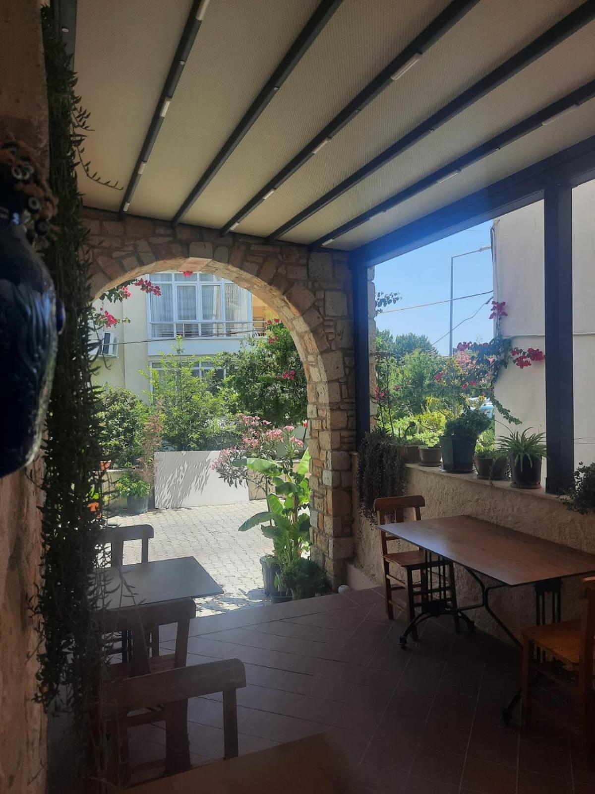 Adil Pansiyon Çeşme Exterior photo